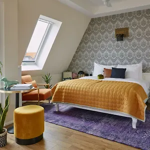 https://max-brown-kudamm.find-berlin-hotels.com