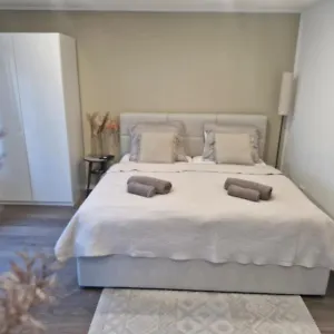 https://apt-gastehaus-in-koln-rath-heumar.dusseldorf-hotel.net