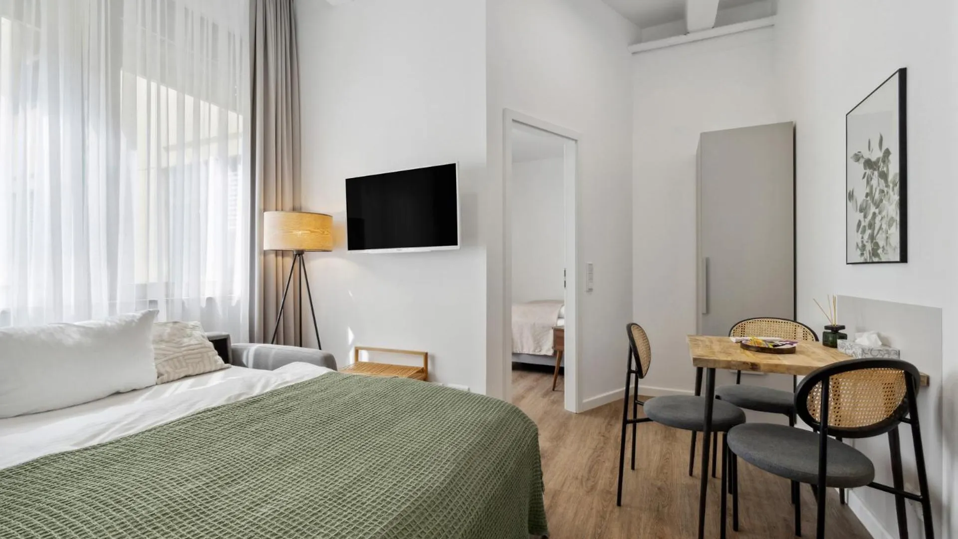 Limehome Munich Fritz-Erler Str Apartahotel